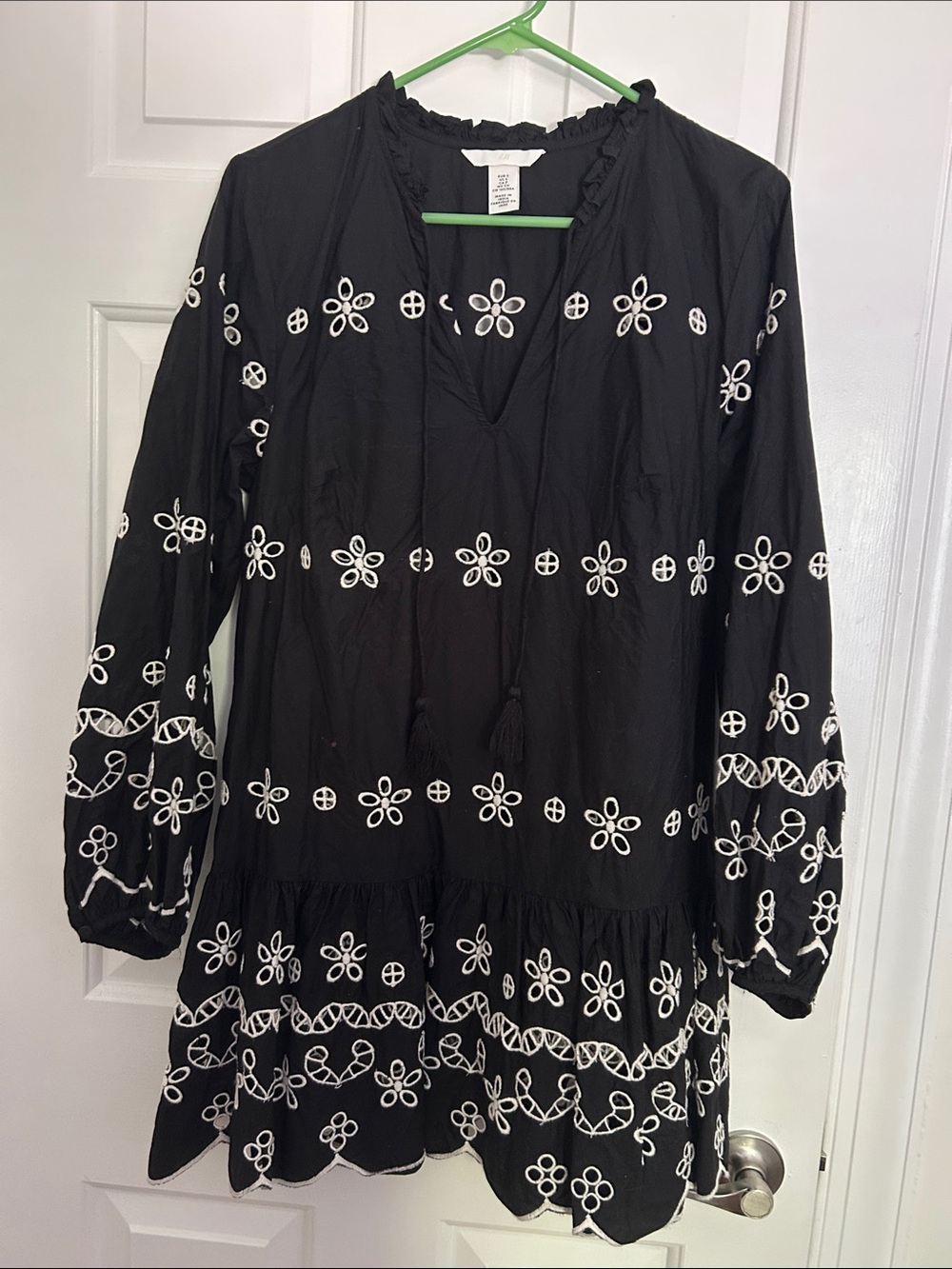 Like New H&M Black Embroidered Tunic Dress with White Floral Motif